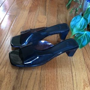 UO CHRISSY HEEL